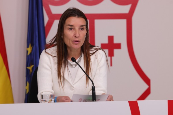 El Consell acusa a Sánchez de paralizar el país para que 