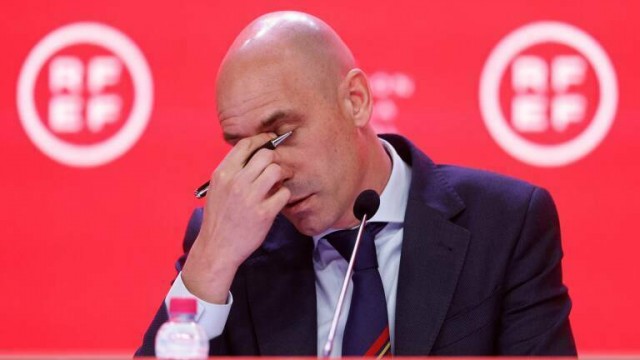 Rubiales niega irregularidades en el contrato de la Supercopa: 