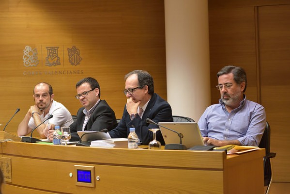 Les Corts apuntan a la inseguridad de la línea como conclusión del accidente del metro