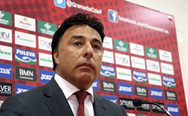 'Quique' Pina presenta su dimisión como presidente del Granada