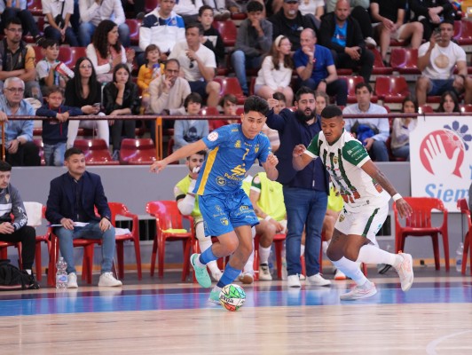El Servigroup Peñíscola se topa con un gran Fabio y cae por la mínima en Córdoba