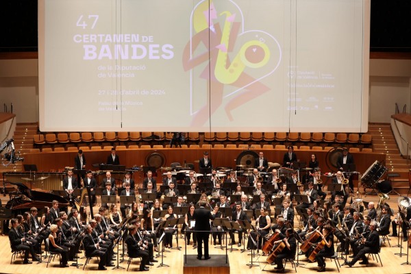 La Agrupació Musical l’Amistat de Quart
de Poblet se impone en sección Primera
del Certamen de Bandas