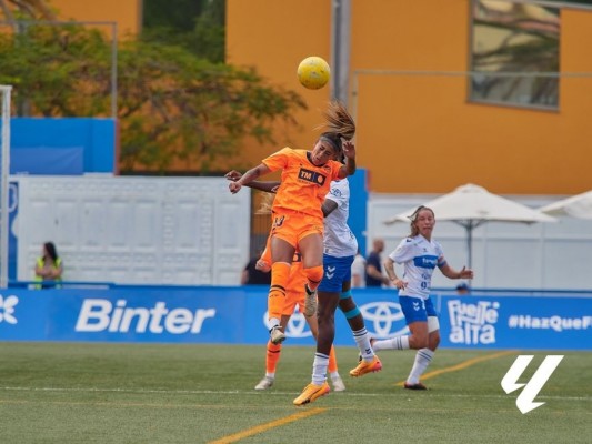El Valencia Femenino cae por la mínima en Tenerife