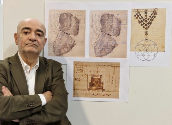Hallan un posible dibujo del Arca de la Alianza realizado en el siglo XIII