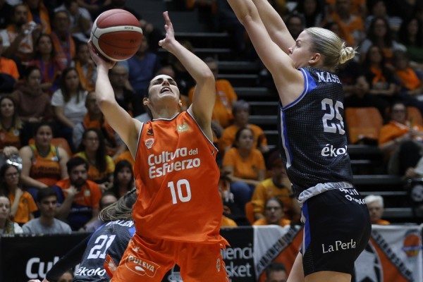 El Valencia Basket, a por el billete a semifinales de la LF Endesa sin margen de error