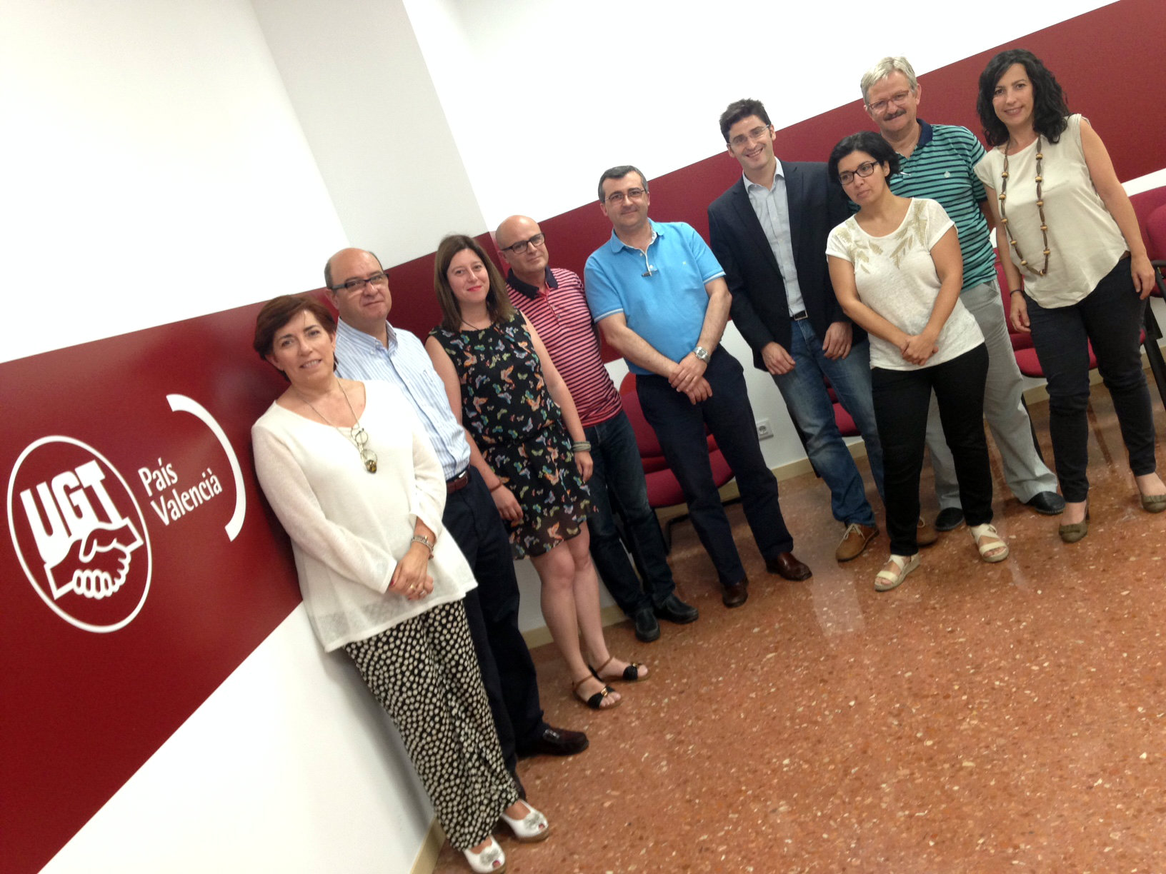 Pisos, seguros y teles de plasma: así son 