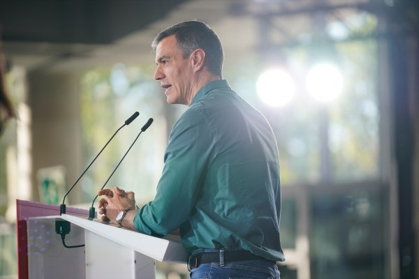 Los alcaldes socialistas firman un manifiesto en el que deslizan que Sánchez es víctima de 'lawfare'
