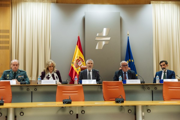 Casi 100 nuevos radares y más test de alcoholemia ante el 