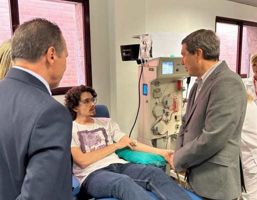 Sanidad y la UPV inician un punto permanente de donación de sangre en el campus universitario