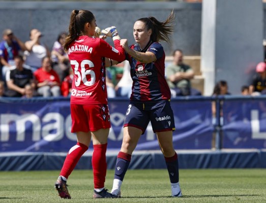 El Levante comienza en Sevilla la misión de recuperar la tercera plaza