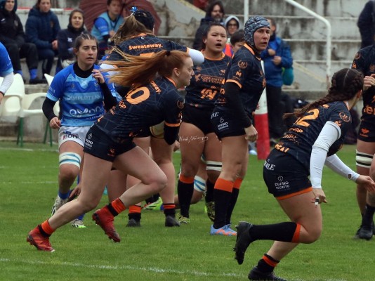 Les Abelles enfrenta los cuartos de final de la División de Honor B femenina