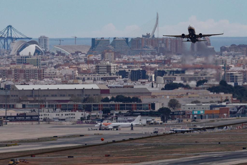 Podemos sostiene que ampliar los aeropuertos de Alicante-Elche y Valencia violaría las directivas europeas