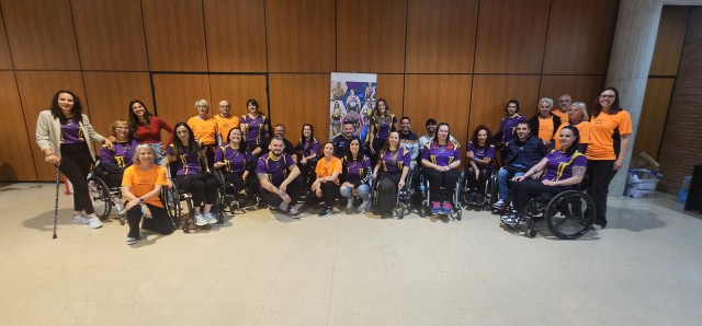 Valencia presenta a Las Felinas, el primer equipo femenino de rugby en silla de ruedas de España