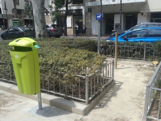 El Ayuntamiento prorroga un año el contrato de mantenimiento de papeleras por 430.000 euros
