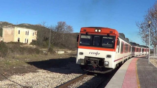 Transportes adjudica por 84 millones las obras para la renovación integral de 64 km de vía en la línea de tren Alcoy-Xàtiva 