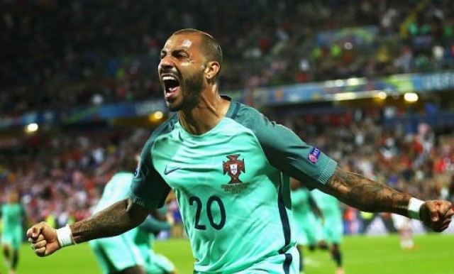Un gol de Quaresma al final de la prórroga mete a Portugal en cuartos