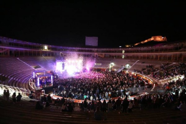El III Fogueres Fest se transforma en una jornada festiva completa en la sala Magma Club