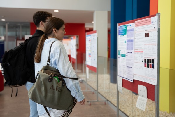 La Facultat de Salut de l'UJI afirma la importància de la divulgació científica en les seues jornades