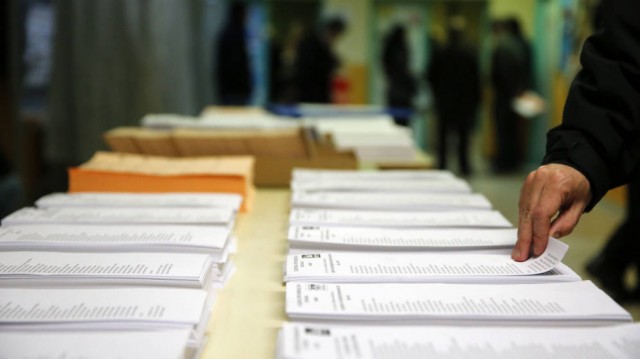 La participación baja a las 18 horas siete puntos en España respecto al 20D