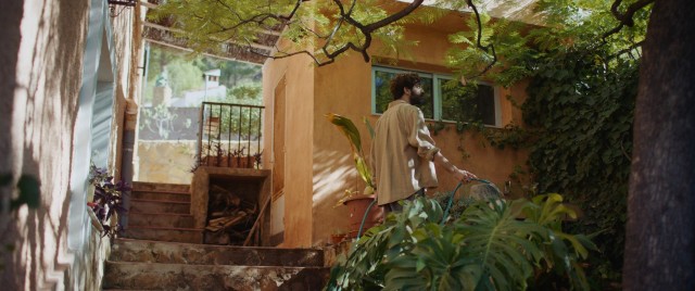 La cámara de Álex Montoya entra en 'La casa' de Paco Roca