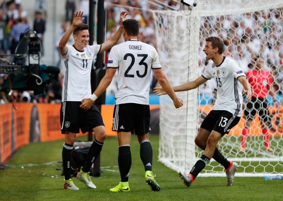 Alemania arrolla a Eslovaquia guiada por un gran Draxler