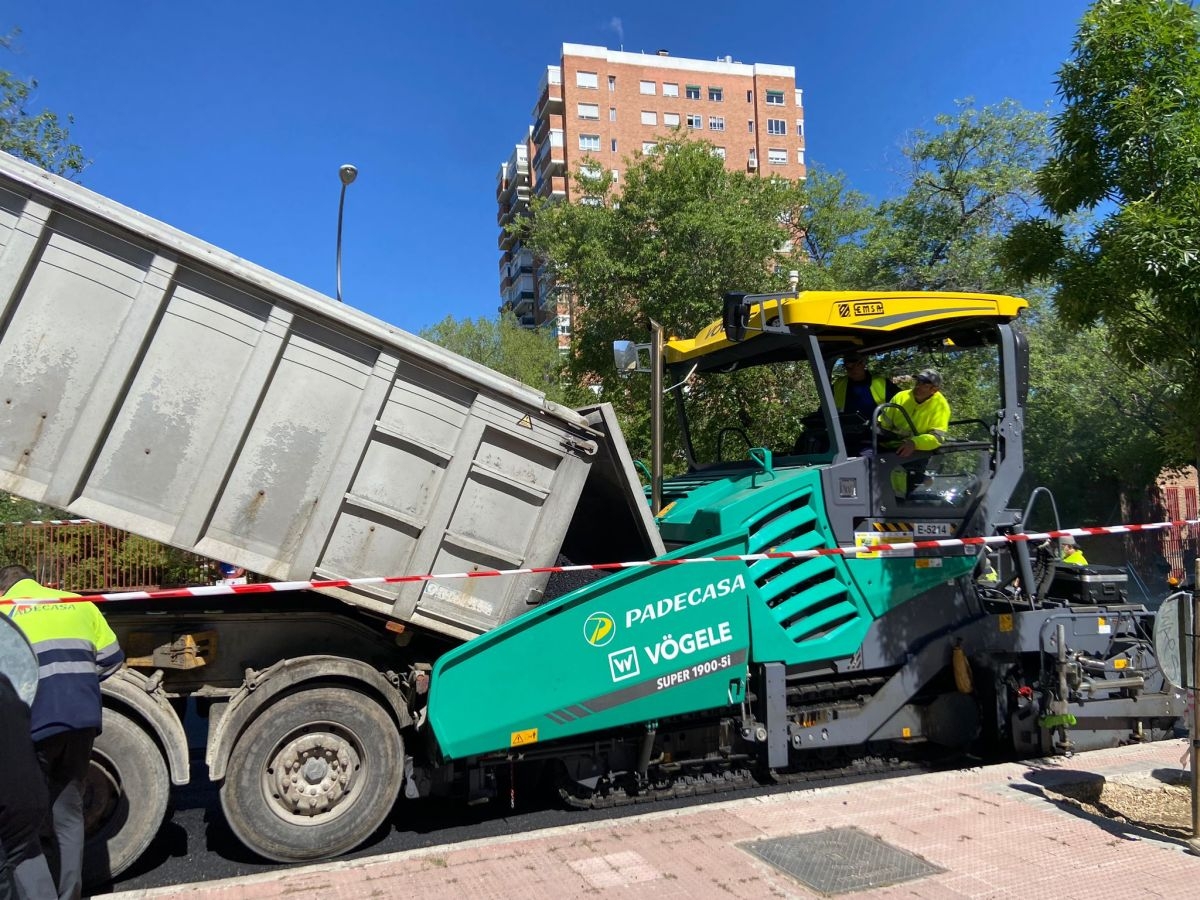 El Ayuntamiento de Madrid empieza una Operación Asfalto que este año olerá a mango y no a alquitrán
