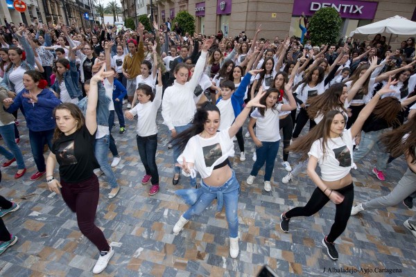 Cartagena celebra el Día de la Danza con un maratón con más de 300 bailarines, un flasmob y la lectura del manifiesto