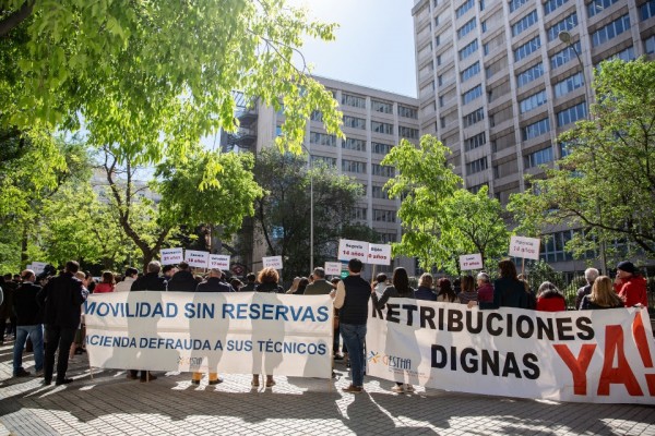 Los técnicos de Hacienda inician una semana de protestas por su situación en la Agencia Tributaria