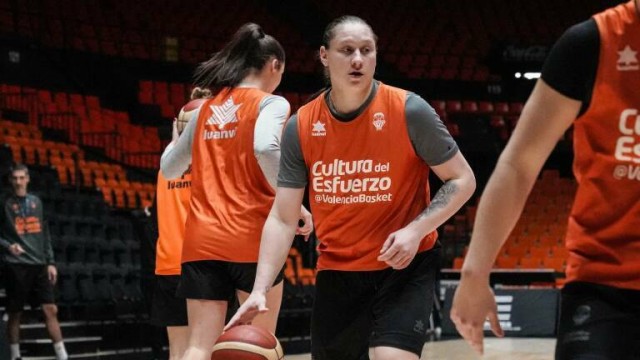 Iagupova: 