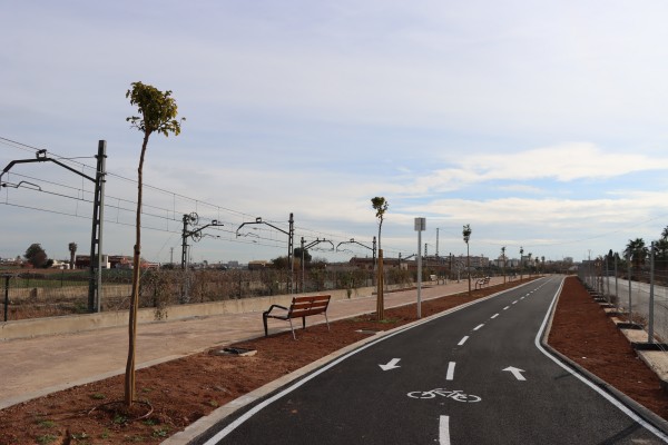 De vías de tren a pulmón verde: Burjassot avanza en la transformación del barrio de Empalme