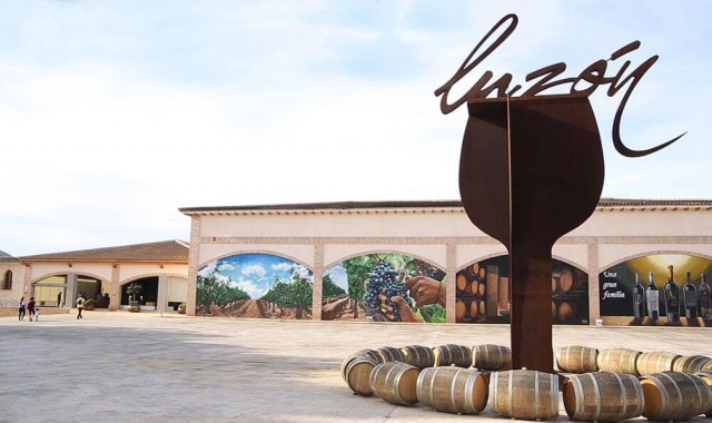 Luzón (Grupo Fuertes) ultima la compra de la riojana Bodegas Corral por 3,8 millones de euros