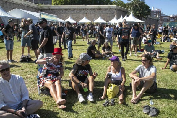 El PSOE apuesta por disponer de zonas de parking y acampada en los alrededores de Santa Lucía y del campamento festero durante el Rock Imperium