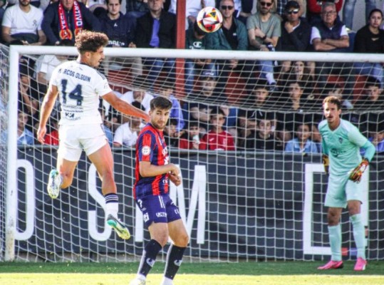 El Yeclano asegura el segundo puesto en la Segunda RFEF y aún opta al ascenso directo
