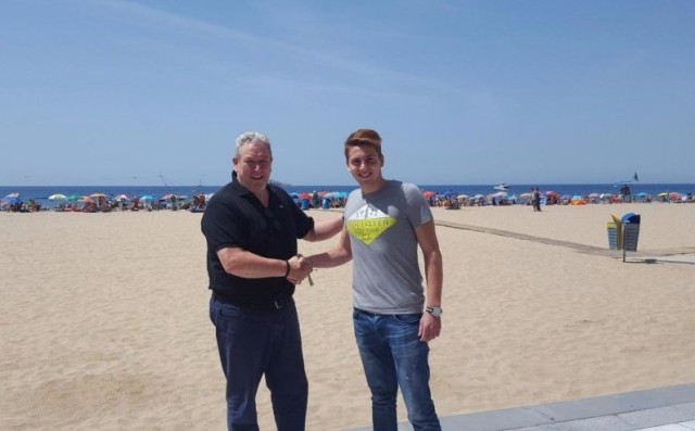 El extremo Francisco Bernabéu se convierte en el sexto fichaje del Benidorm