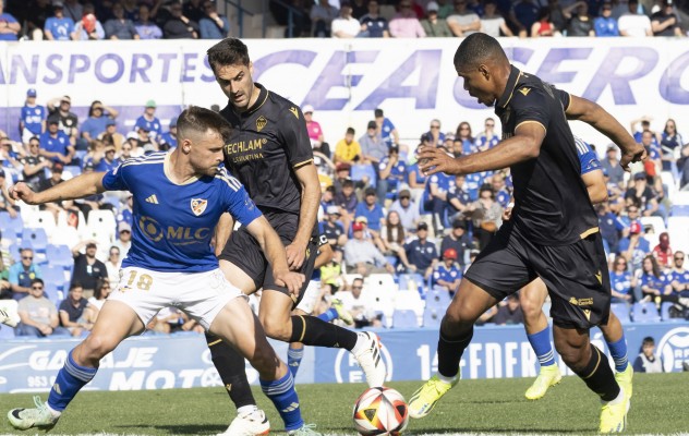 El Castellón suma una victoria de oro en la recta final y otea el alirón del ascenso