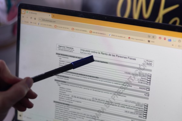 La Generalitat alerta sobre el riesgo de robo de datos durante la declaración de la renta