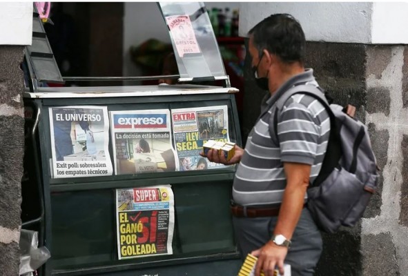 Casi 30.000 ecuatorianos podrán votar este domingo en la Región las reformas de Noboa
