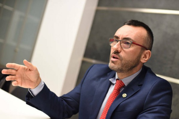 Benlloch solicitará a Mazón la gestión municipal del centro de mayores La Olivereta