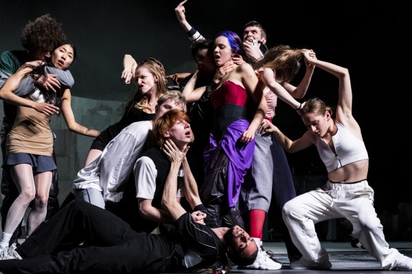 Dansa València clausura su 37ª edición con 'Roommates' del Ballet National de Marseille 