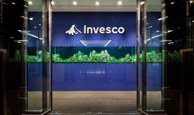 Invesco vuelve a superar el 6% en OHL en pleno relevo presidencial