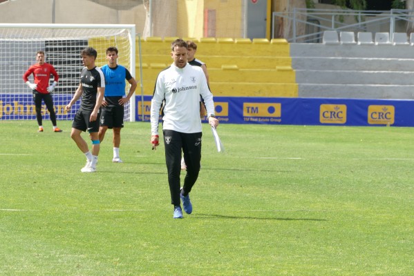 El Orihuela busca el billete para la promoción de ascenso ante el Linense
