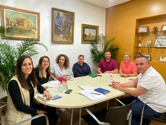 El Patronato de Fiestas aprueba las bases del concurso para diseñar el cartel de Sant Pere 2024

