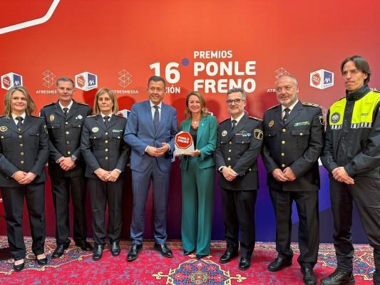 La Policía Local de Castelló recibe el premio 'Ponle Freno' por su labor en materia de seguridad vial