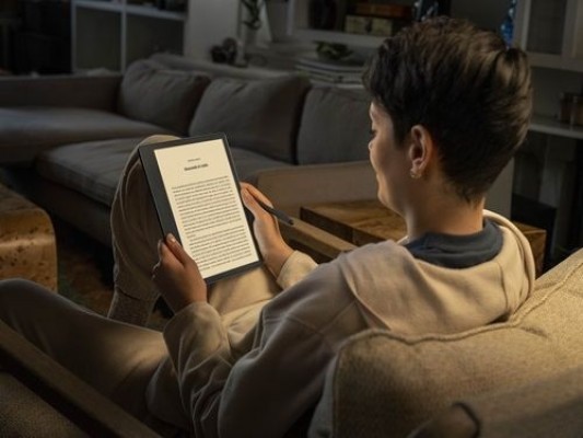 Las series y películas se han convertido en aliadas de la lectura