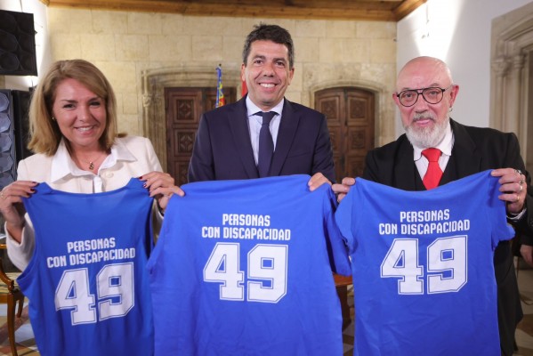 La Generalitat y Cermi CV celebran la modificación del artículo 49 de la Constitución