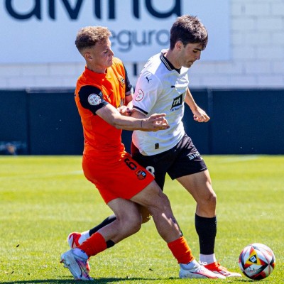 El Valencia Mestalla afronta la visita a Alzira “como una final” por la permanencia