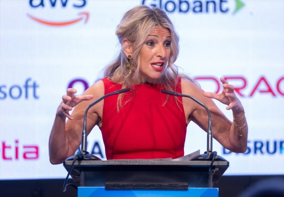 Yolanda Díaz se reunirá con los presidentes autonómicos para abordar el paro entre los mayores de 52
