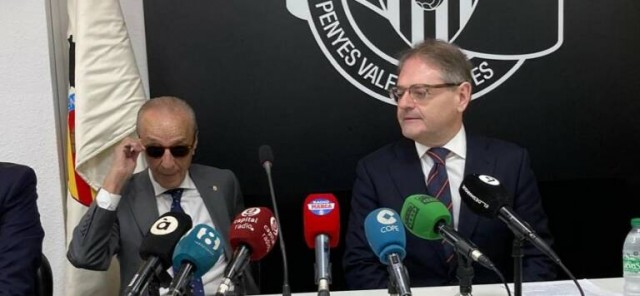 Martín Queralt deja De Torino a Mestalla y los políticos siguen a la gresca