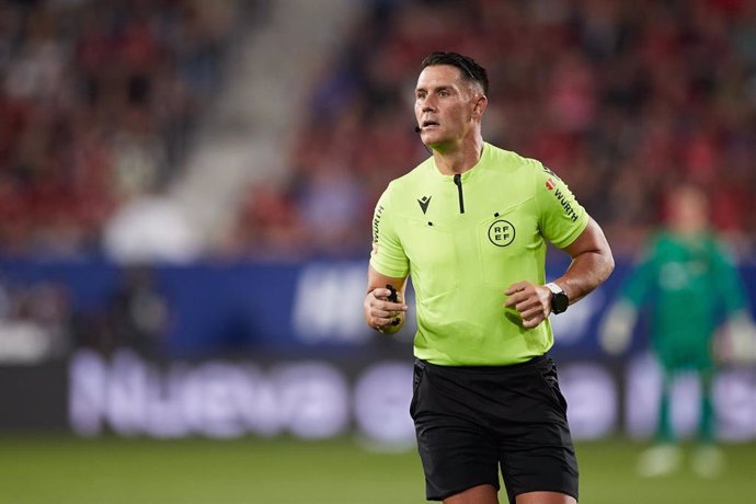 El colegiado madrileño Ortiz Arias dirigirá el partido entre Almería y Villarreal