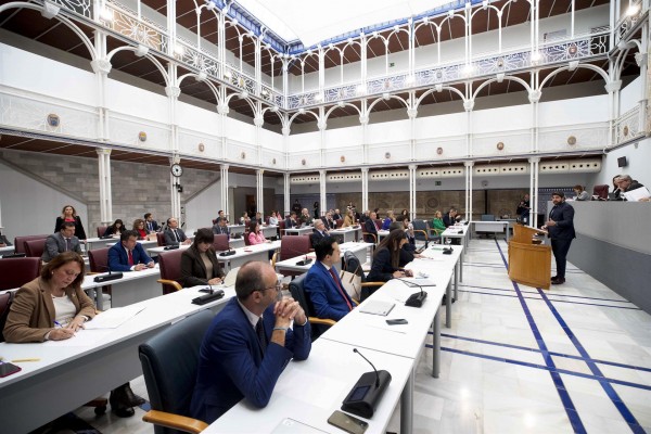 Los murcianos suspenden a sus políticos